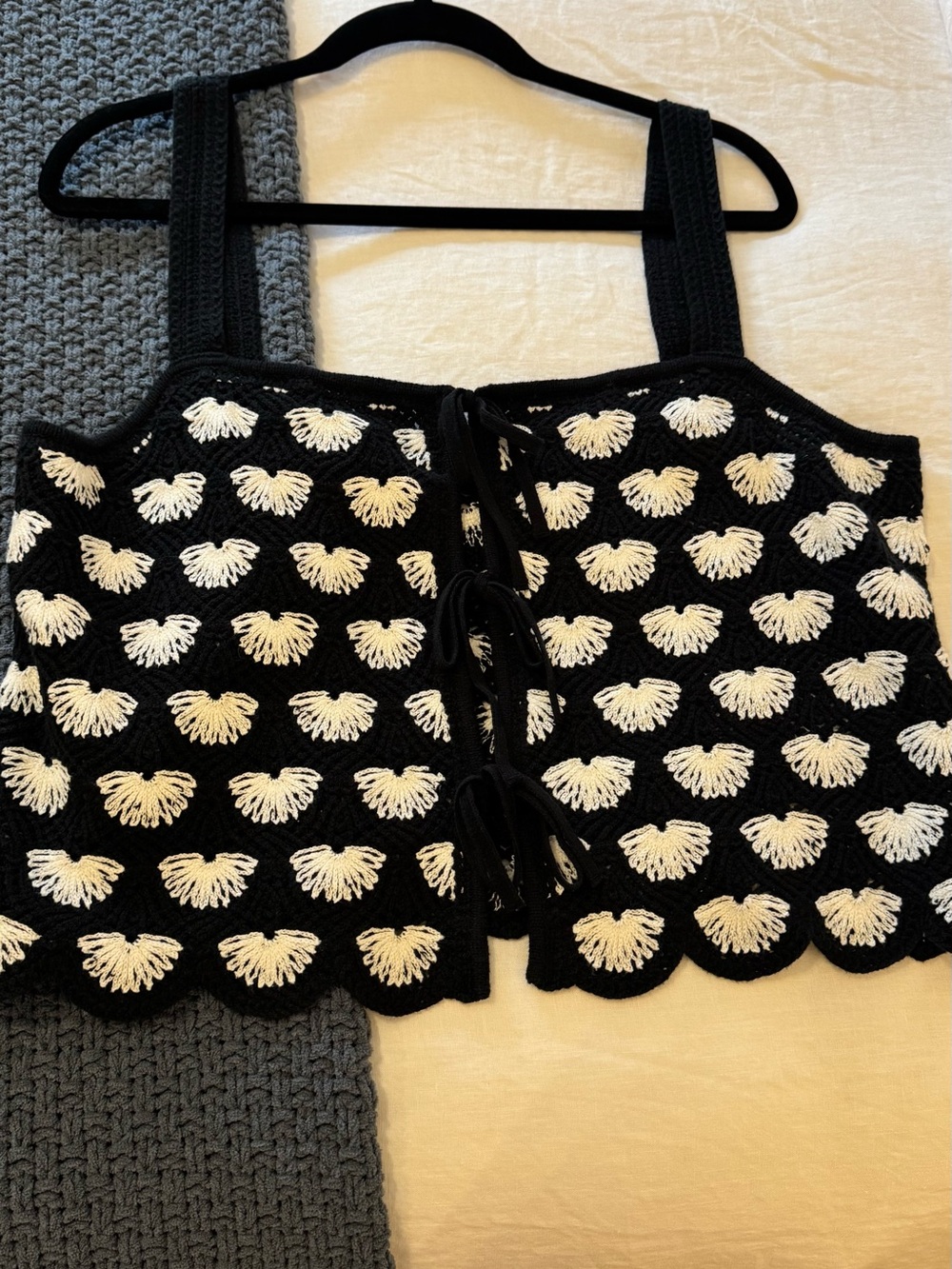 Abercrombie & Fitch Black Crochet Tie-Front Crop Top with Cream Daisy Motif